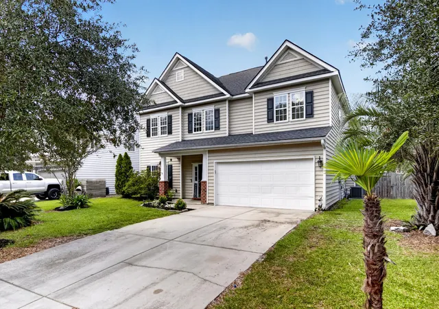 Photo 1 of Single family home for sale at 5236 Lenora Dr, Summerville, SC 29485 | MLS# 26026212 | Listing updated on 2026-10-12