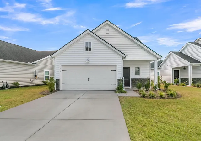 Photo 1 of Single family home for sale at 1059 Grace Fld Ave, Summerville, SC 29485 | MLS# 26025348 | Listing updated on 2026-09-15