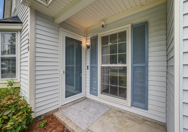Photo 4 of Single family home for sale at 120 Alston Cir, Goose Creek, SC 29445 | MLS# 26024755 | Listing updated on 2026-09-17