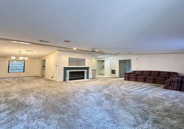 Photo 3 of Sale Pending at 119 E Medina St, Summerville, SC 29483 | MLS# 26025875 | Listing updated on 2026-09-23