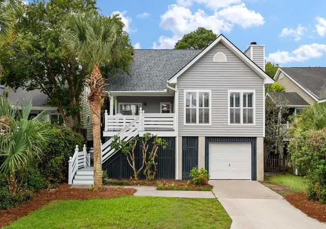 Photo 1 of Single family home for sale at 1533 Barquentine Dr, Mount Pleasant, SC 29464 | MLS# 26025417 | Listing updated on 2026-09-16