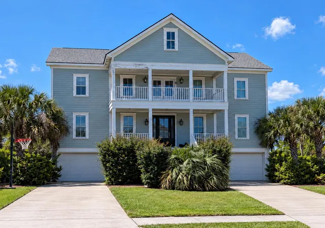 Photo 1 of Single family home for sale at 3100 S Shore Dr, Charleston, SC 29407 | MLS# 26025319 | Listing updated on 2026-09-17