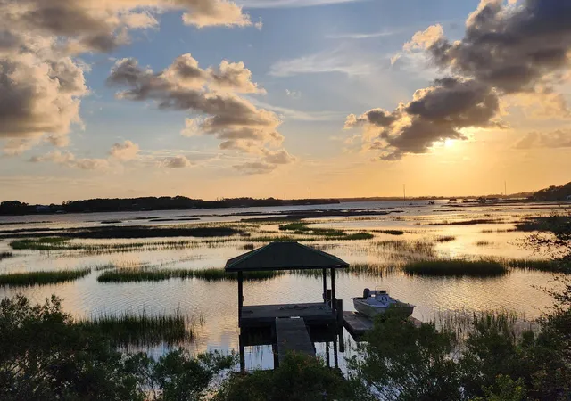 Photo 2 of Single family home for sale at 3100 S Shore Dr, Charleston, SC 29407 | MLS# 26025319 | Listing updated on 2026-09-17