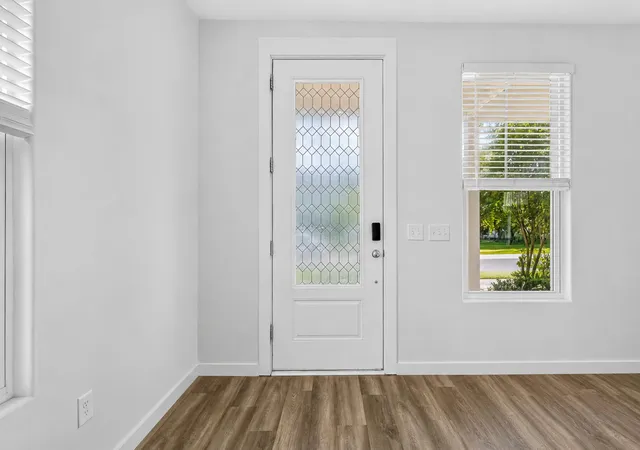 Photo 4 of Single family home for sale at 384 Ripple Park Dr, Summerville, SC 29486 | MLS# 26025017 | Listing updated on 2026-09-16