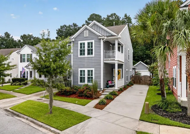 Photo 2 of Single family home for sale at 1658 Sparkleberry Ln, Johns Island, SC 29455 | MLS# 26024555 | Listing updated on 2026-09-03