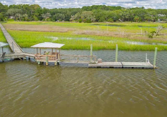 Photo 1 of Manufactured home for sale at 8775 Peters Point Rd, Edisto Island, SC 29438 | MLS# 26025105 | Listing updated on 2026-09-19