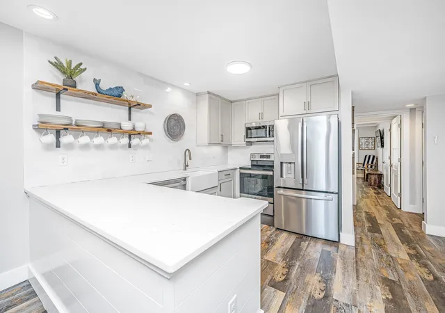 Photo 4 of Townhouse for sale at 6 Seagrove Ln #D, Isle Of Palms, SC 29451 | MLS# 26024570 | Listing updated on 2026-09-07