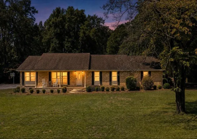 Photo 2 of Single family home for sale at 127 Dickinson St, Bamberg, SC 29003 | MLS# 26025082 | Listing updated on 2026-09-21