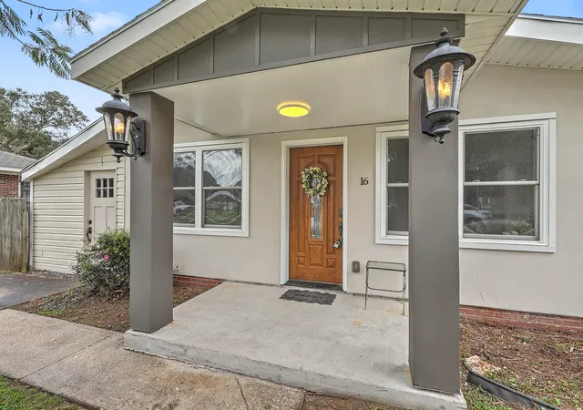 Photo 3 of Single family home for sale at 16 Cranford Rd, Goose Creek, SC 29445 | MLS# 26025514 | Listing updated on 2026-09-17
