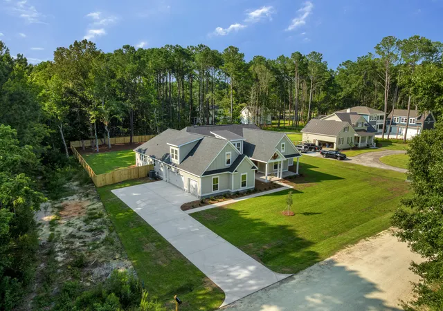 Photo 2 of Single family home for sale at 2041 Briar Bnd Rd, Ridgeville, SC 29472 | MLS# 26026151 | Listing updated on 2026-09-18