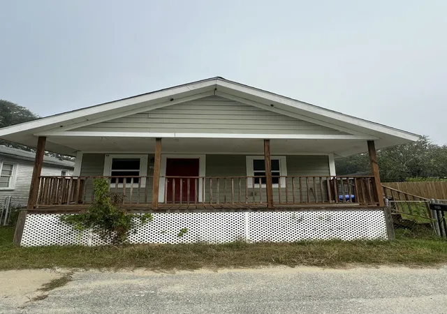 Photo 2 of Single family home for sale at 1125 Armstrong Ave, Charleston, SC 29407 | MLS# 26027361 | Listing updated on 2026-10-16