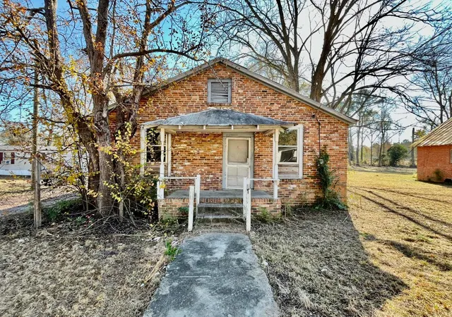 Photo 1 of Single family home for sale at 153 Tyler Rd, Orangeburg, SC 29115 | MLS# 26025189 | Listing updated on 2026-09-25