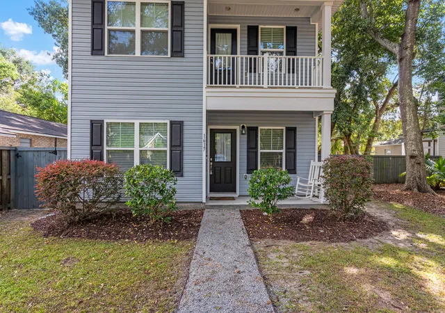 Photo 3 of Single family home for sale at 1617 Jessamine Rd, Charleston, SC 29407 | MLS# 26024689 | Listing updated on 2026-09-10