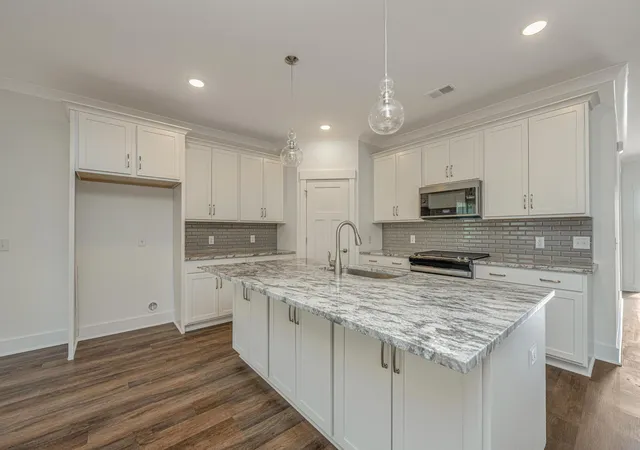 Photo 3 of Single family home for sale at 258 Darby Meadow Ln, Ridgeville, SC 29472 | MLS# 26025149 | Listing updated on 2026-10-15