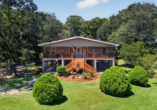 Photo 3 of Single family home for sale at 599 Sc 174, Edisto Island, SC 29438 | MLS# 26024840 | Listing updated on 2026-10-05