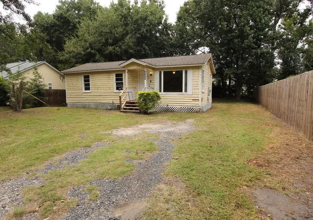 Photo 1 of Single family home for sale at 1705 Sailfish Dr, Johns Island, SC 29455 | MLS# 26025283 | Listing updated on 2026-09-08