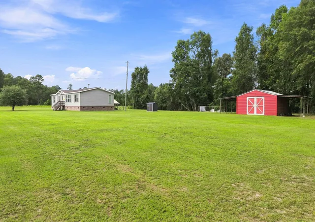 Photo 2 of Manufactured home for sale at 514 Mcmakin Dr, Saint Stephen, SC 29479 | MLS# 26025535 | Listing updated on 2026-10-01