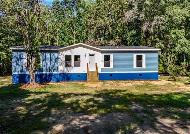 Photo 3 of Manufactured home for sale at 128 Sandridge Ln, Cordesville, SC 29434 | MLS# 26024930 | Listing updated on 2026-10-09