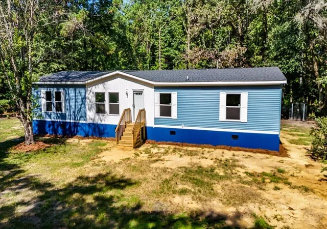 Photo 4 of Manufactured home for sale at 128 Sandridge Ln, Cordesville, SC 29434 | MLS# 26024930 | Listing updated on 2026-10-09