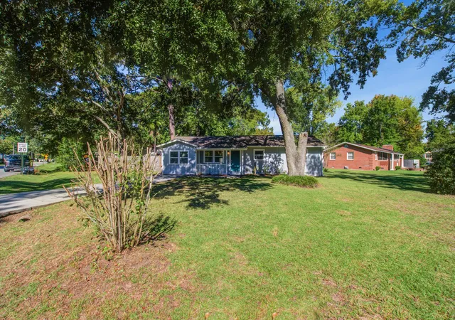 Single family home for sale at 1021 Locksley Dr, Charleston, SC 29407 | MLS# 26026855