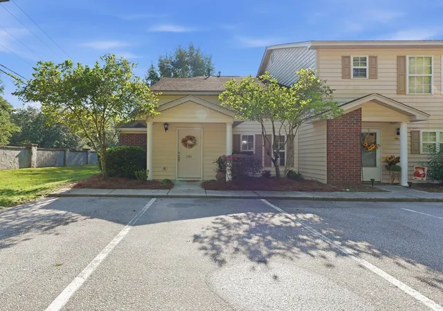 Photo 1 of Townhouse for sale at 101 Amberwood Dr, Summerville, SC 29483 | MLS# 26027503 | Listing updated on 2026-10-27