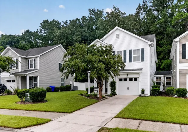 Photo 2 of Townhouse for sale at 171 Larissa Dr, Charleston, SC 29414 | MLS# 26025522 | Listing updated on 2026-09-11