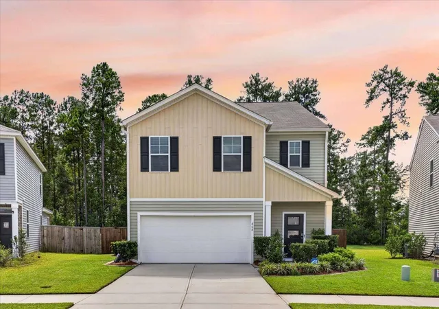 Photo 1 of Single family home for sale at 464 Cedarview Rd, Summerville, SC 29486 | MLS# 26025356 | Listing updated on 2026-10-09