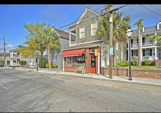 Listing Photo 4 - Condo for sale in building located at 162 Spring St, Charleston, SC 29403 - Unit #A, B, C