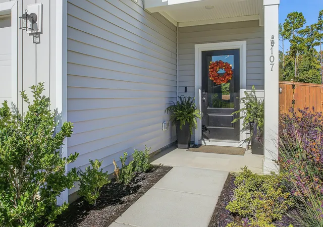 Photo 2 of Single family home for sale at 107 Lucca Dr, Summerville, SC 29486 | MLS# 26027180 | Listing updated on 2026-10-14