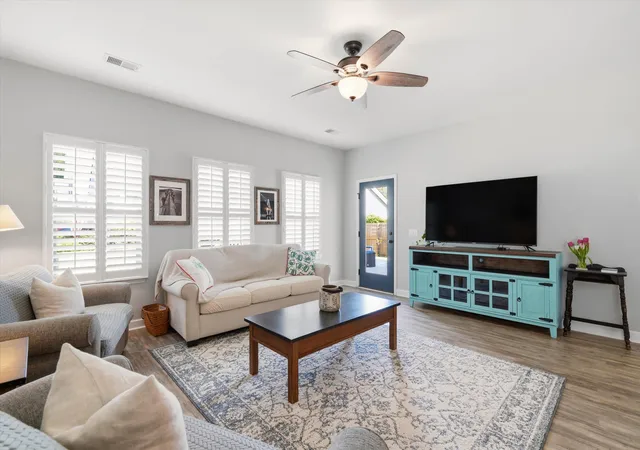Photo 1 of Single family home for sale at 1559 Thin Pine Dr, Johns Island, SC 29455 | MLS# 26024957 | Listing updated on 2026-09-08