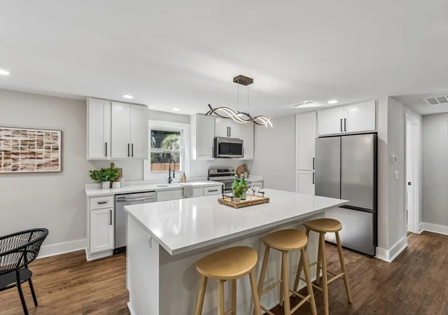 Photo 3 of Single family home for sale at 1871 Grimball Rd, Charleston, SC 29412 | MLS# 26025098 | Listing updated on 2026-09-18