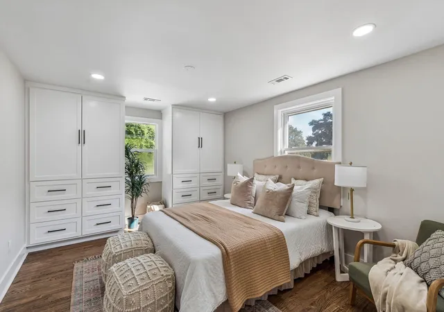 Photo 4 of Single family home for sale at 1871 Grimball Rd, Charleston, SC 29412 | MLS# 26025098 | Listing updated on 2026-09-18