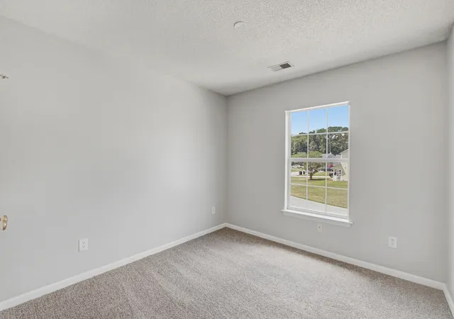 Photo 3 of Single family home for sale at 214 Eagle Ridge Rd, Summerville, SC 29485 | MLS# 26026221 | Listing updated on 2026-09-21
