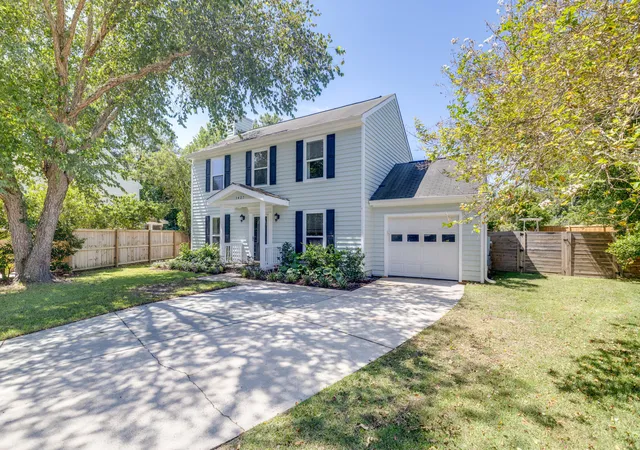 Photo 1 of Single family home for sale at 1427 Oaklanding Rd, Mount Pleasant, SC 29464 | MLS# 26025333 | Listing updated on 2026-09-15