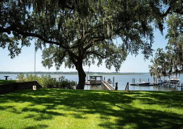 Photo 1 of Single family home for sale at 151 Stono Dr, Charleston, SC 29412 | MLS# 26024912 | Listing updated on 2026-09-07