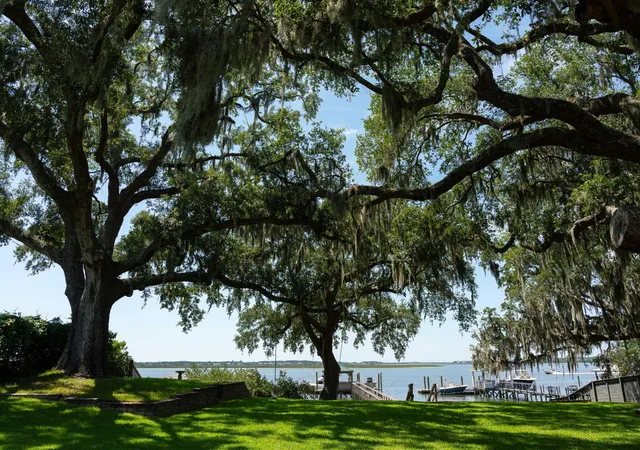 Photo 2 of Single family home for sale at 151 Stono Dr, Charleston, SC 29412 | MLS# 26024912 | Listing updated on 2026-09-07