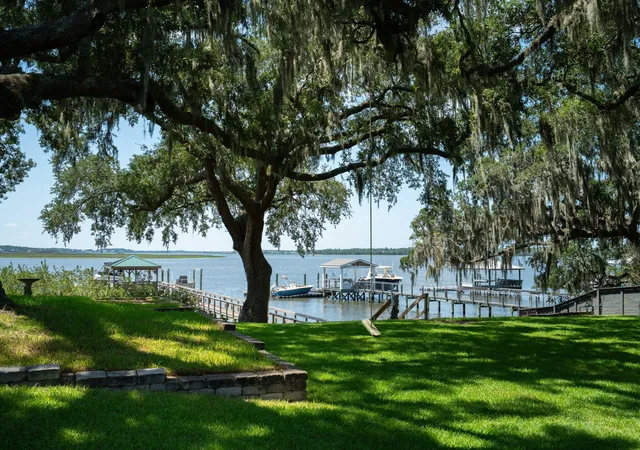Photo 3 of Single family home for sale at 151 Stono Dr, Charleston, SC 29412 | MLS# 26024912 | Listing updated on 2026-09-07