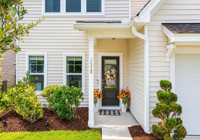 Photo 1 of Single family home for sale at 1528 Dawn Mist Way, Charleston, SC 29414 | MLS# 26026794 | Listing updated on 2026-09-25