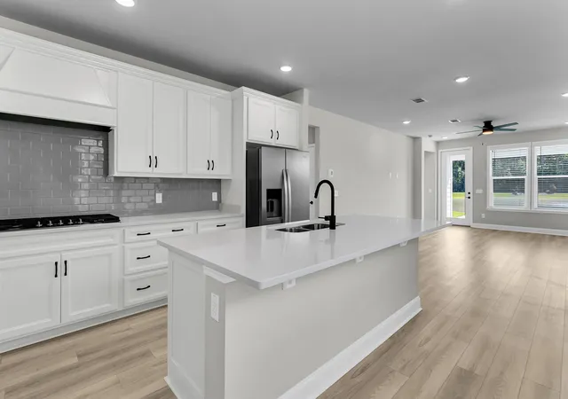 Photo 4 of Single family home for sale at 716 Coral Bells Ln, Summerville, SC 29486 | MLS# 26023396 | Listing updated on 2026-09-01