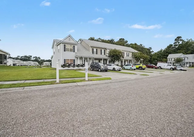 Photo 3 of Townhouse for sale at 223 Congaree River Dr, Summerville, SC 29485 | MLS# 26027307 | Listing updated on 2026-10-22