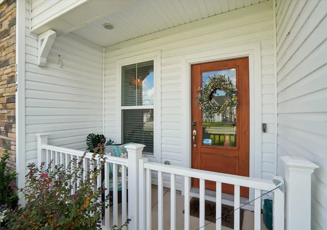 Photo 2 of Single family home for sale at 112 Clay Hl Loop, Ridgeville, SC 29472 | MLS# 26025816 | Listing updated on 2026-09-17