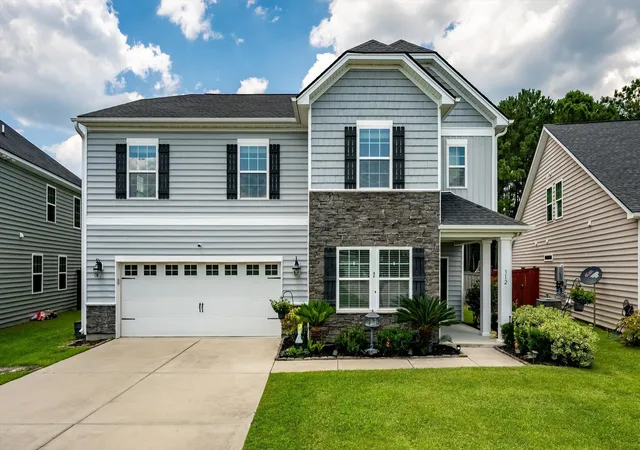 Photo 1 of Single family home for sale at 312 Witch Hazel St, Summerville, SC 29486 | MLS# 26025115 | Listing updated on 2026-09-12