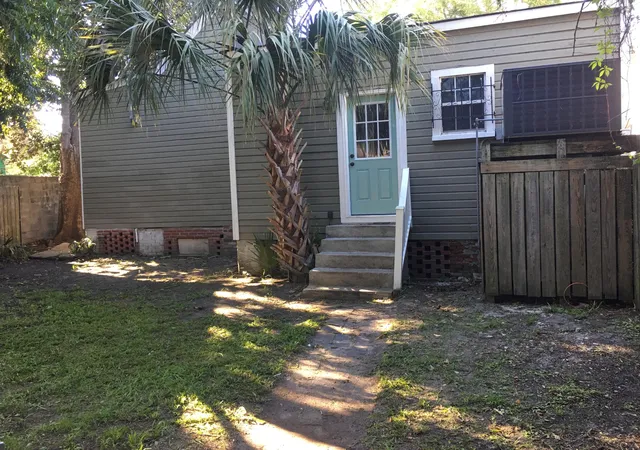 Photo 3 of Single family home for sale at 41 Ashton St, Charleston, SC 29403 | MLS# 26023861 | Listing updated on 2026-09-03