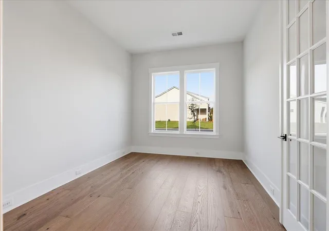 Photo 3 of Sale Pending at 727 Gentle Wind, Summerville, SC 29486 | MLS# 26025182 | Listing updated on 2026-09-21