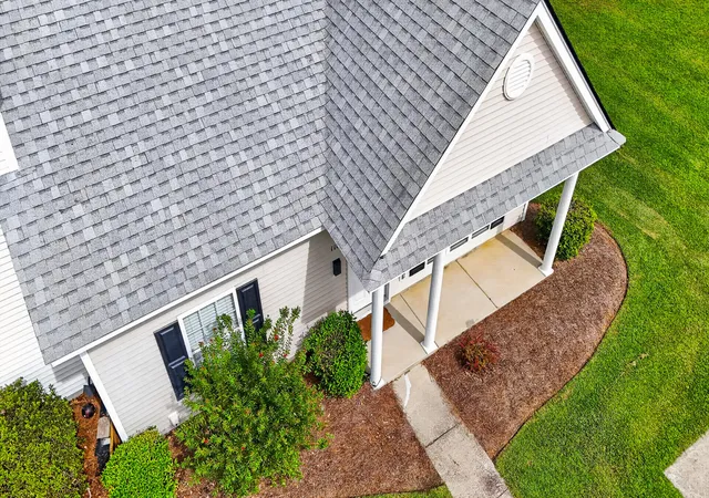 Photo 3 of Townhouse for sale at 118 Lake Jogassee Dr, Summerville, SC 29485 | MLS# 26025803 | Listing updated on 2026-10-14