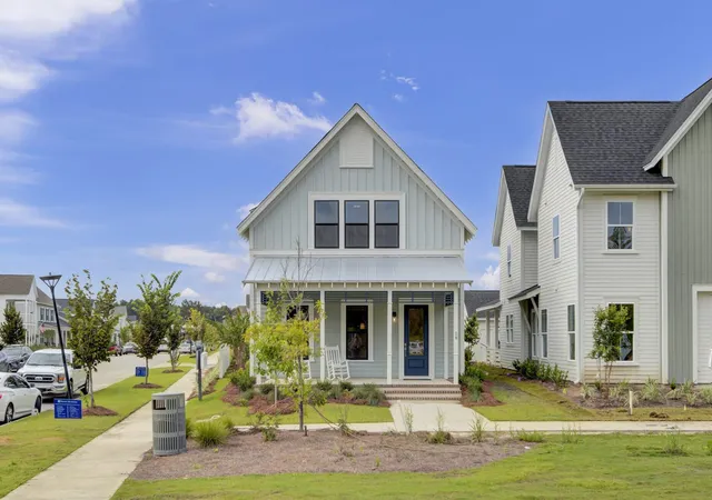 Photo 3 of Single family home for sale at 309 Brightside Trl, Summerville, SC 29486 | MLS# 26024659 | Listing updated on 2026-09-01