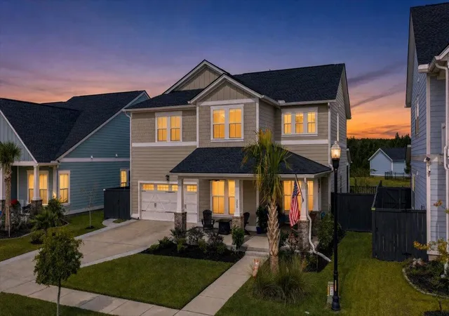 Photo 1 of Single family home for sale at 200 Denham St, Summerville, SC 29486 | MLS# 26028038 | Listing updated on 2026-10-11
