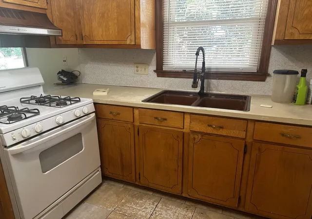 Photo 3 of Single family home for sale at 105 Wren Ct, Summerville, SC 29485 | MLS# 26026980 | Listing updated on 2026-09-29