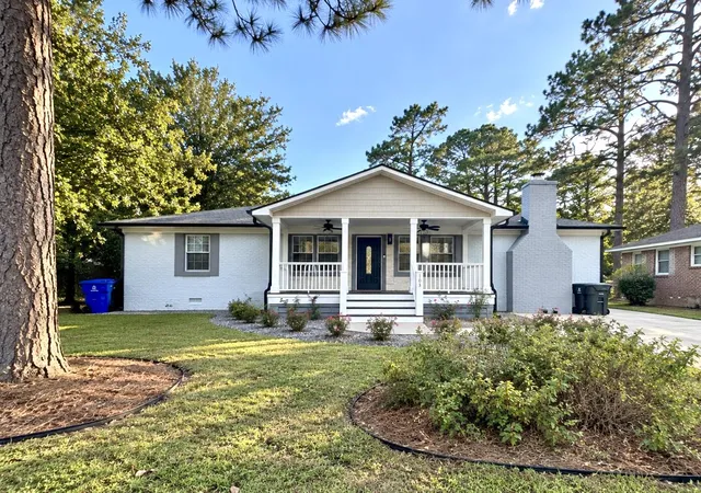 Photo 1 of Single family home for sale at 103 Jackson St, Summerville, SC 29483 | MLS# 26027793 | Listing updated on 2026-10-10