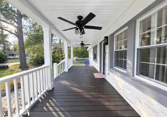Photo 3 of Single family home for sale at 103 Jackson St, Summerville, SC 29483 | MLS# 26027793 | Listing updated on 2026-10-10